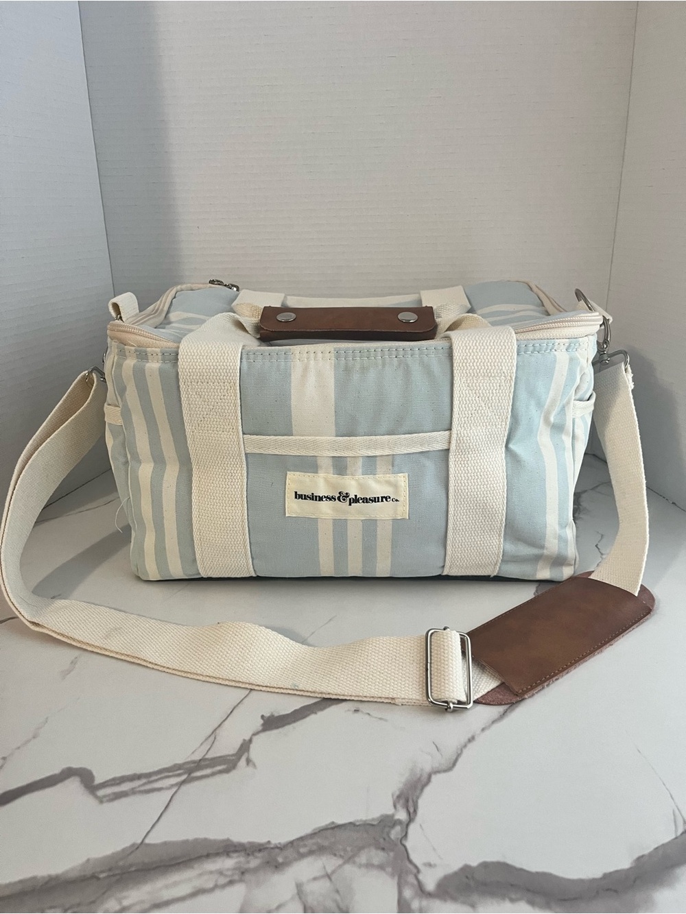 Business & Pleasure Co. Premium Cooler Bag in Lauren's Light Blue Stripe